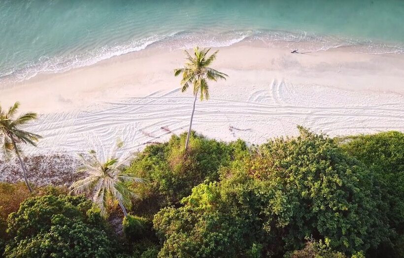 Hotelli Adang Island Resort