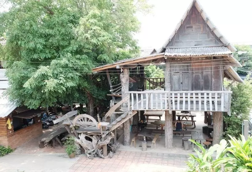 هتل Baan Eve Guesthouse