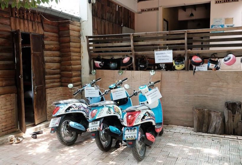 Отель Baan Eve Guesthouse