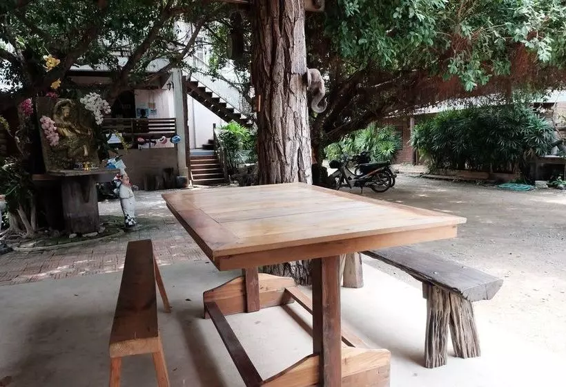 هتل Baan Eve Guesthouse