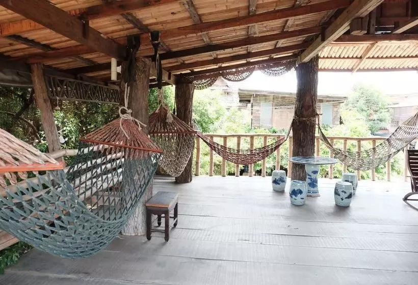 هتل Baan Eve Guesthouse