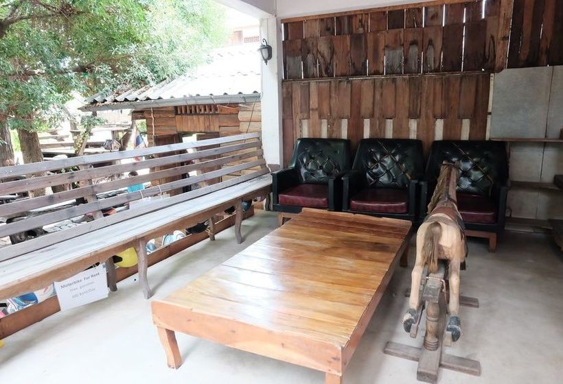 Отель Baan Eve Guesthouse