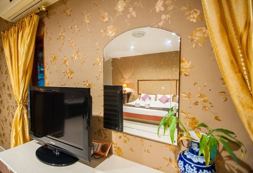 Отель Nongkhai Tavilla Resort And Convention Center