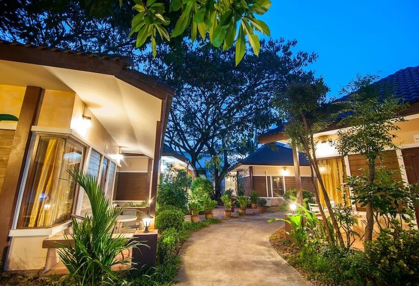 Отель Nongkhai Tavilla Resort And Convention Center