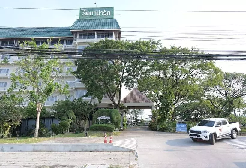 هتل Rattana Park