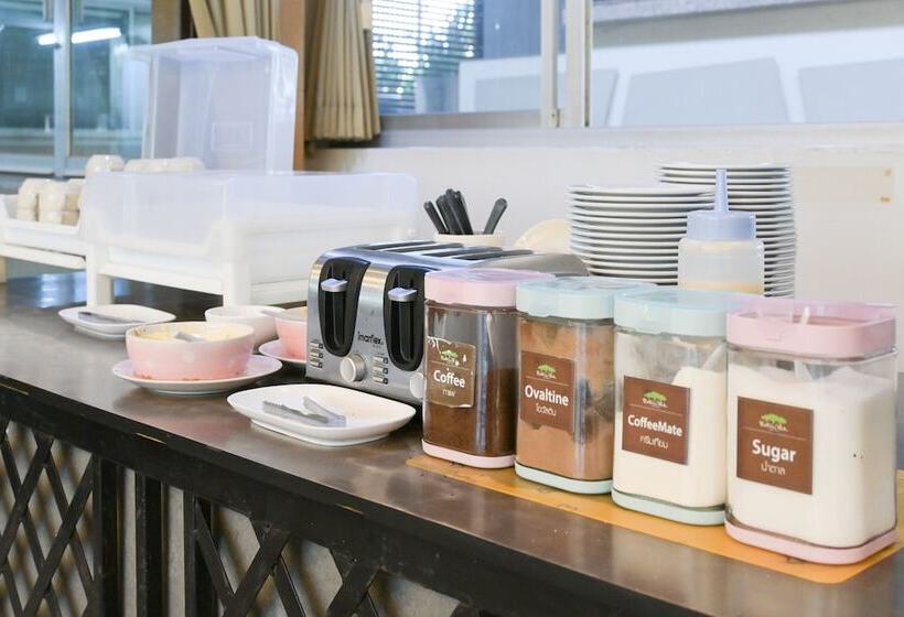 בית מלון כפרי Rattana Park