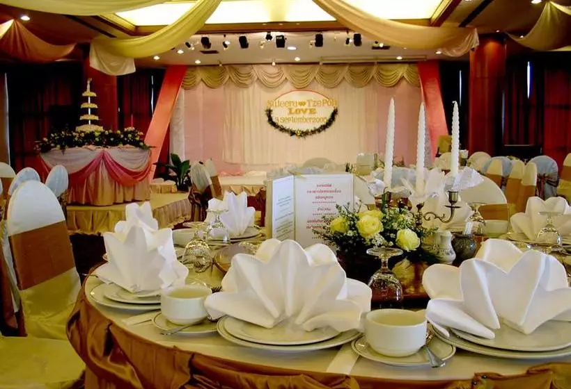 هتل Saraburi Inn
