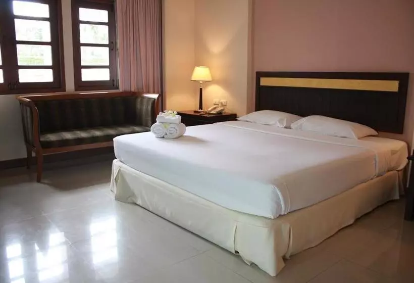 هتل Saraburi Inn