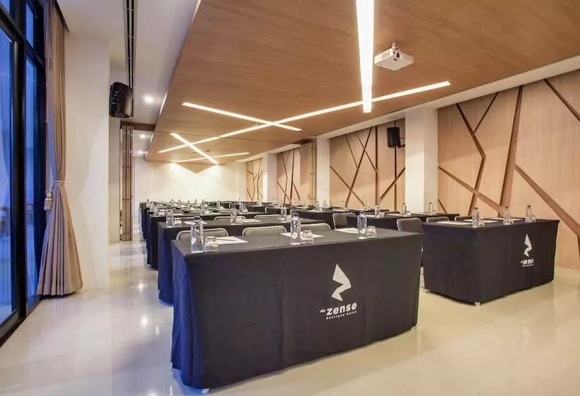 هتل The Zense Boutique