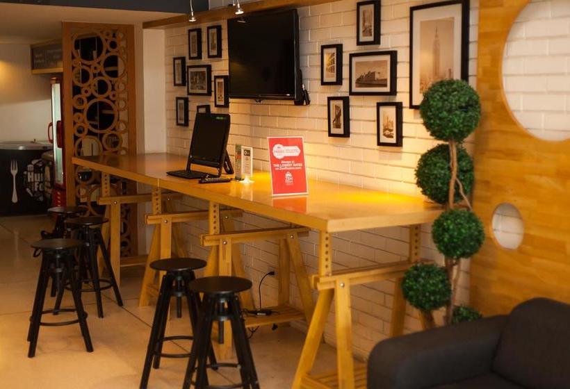 ホテル Zen Rooms Ladprao Soi 23