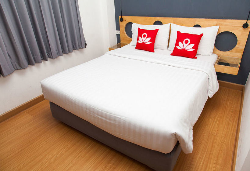 ホテル Zen Rooms Ladprao Soi 23