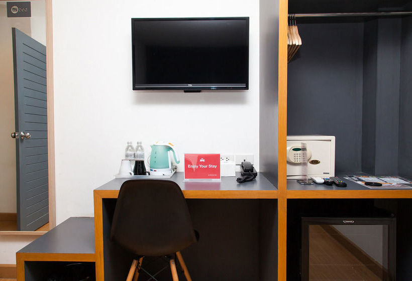 ホテル Zen Rooms Ladprao Soi 23