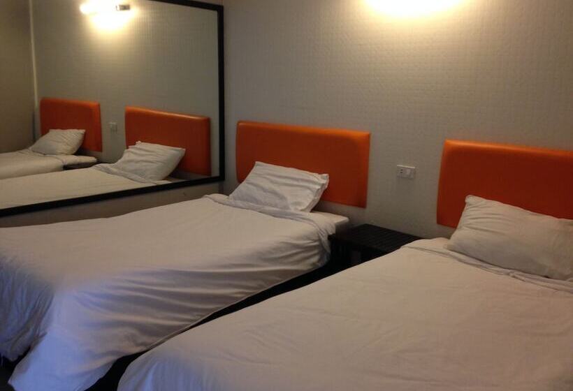 Natpob Sleep Station Motel