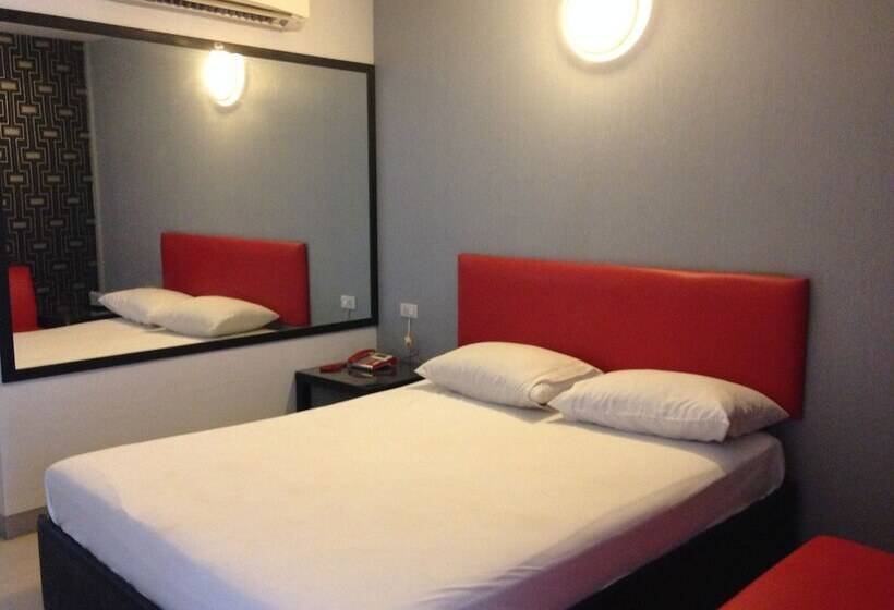 Natpob Sleep Station Motel