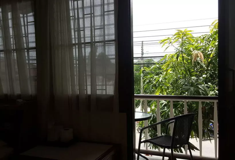 پانسیون Emmanuel Guesthouse
