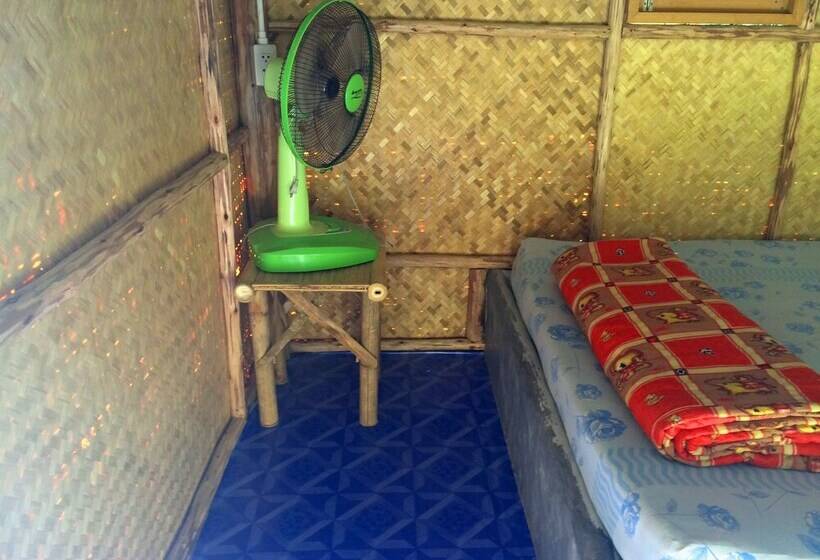 膳宿费 Sleepy Hut Pai