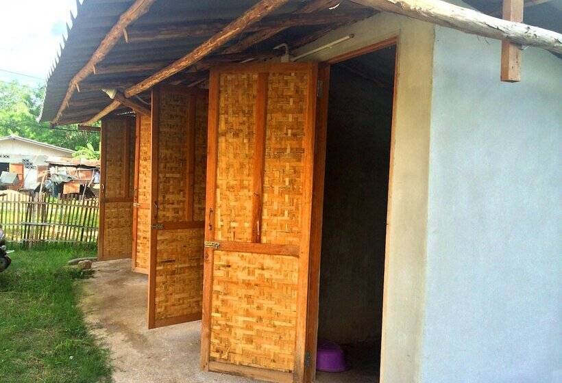 膳宿费 Sleepy Hut Pai