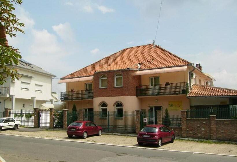 ベッドアンドブレックファースト Villa Nevenka Rooms