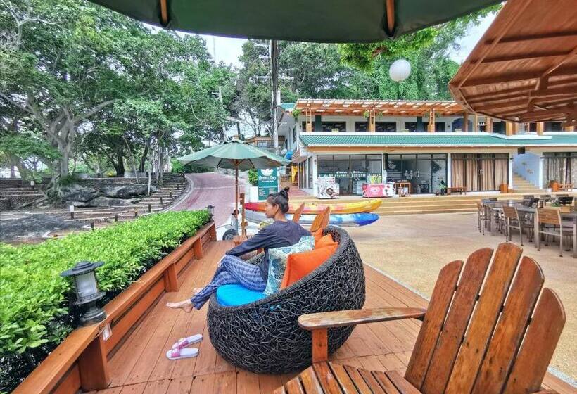 Green Bay Samed Resort