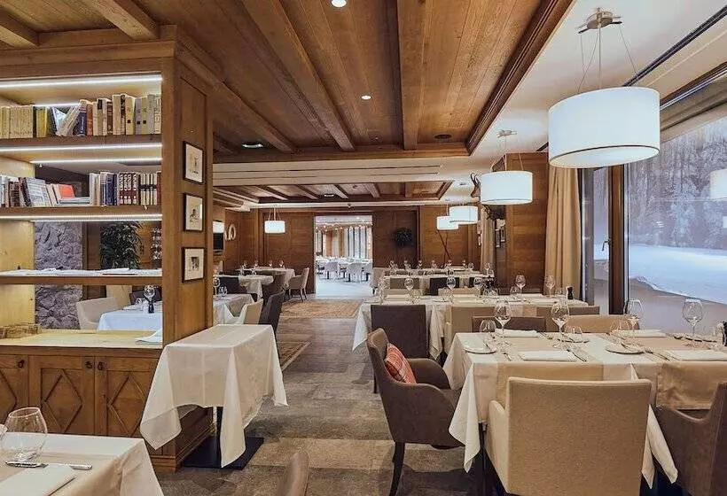 Grey Hotel Kopaonik