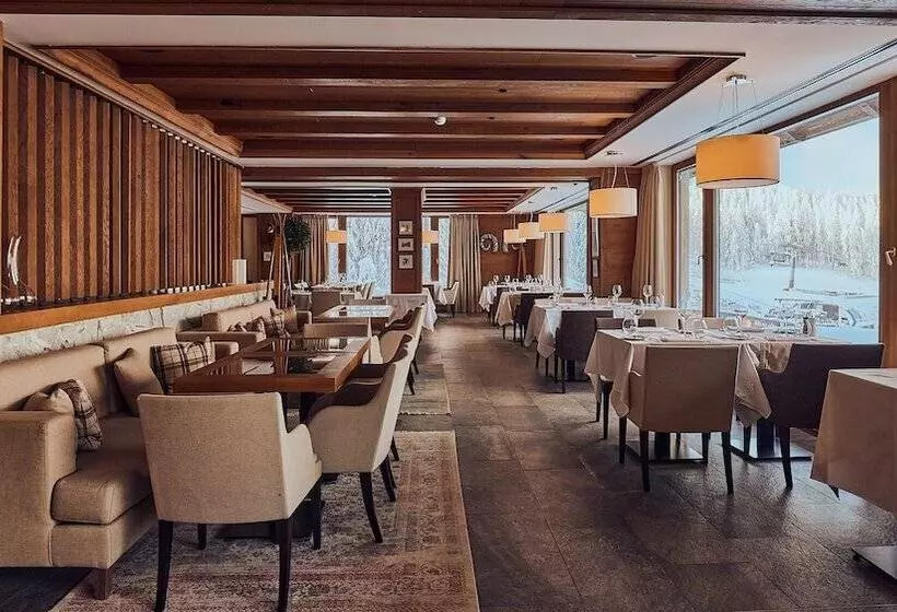 Grey Hotel Kopaonik
