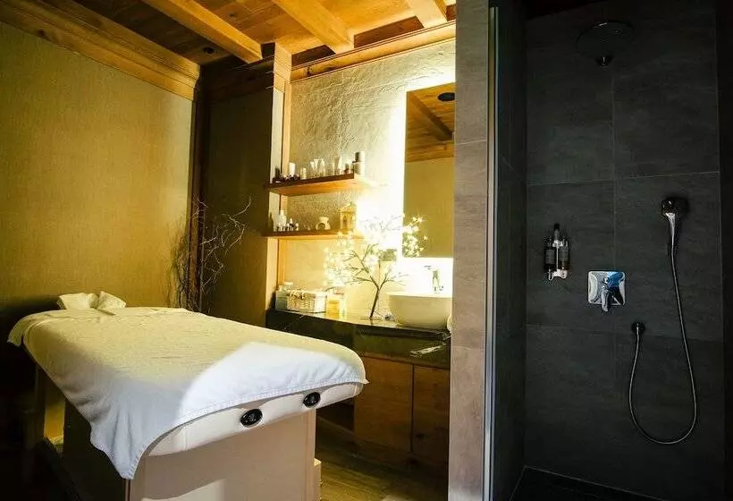 Grey Hotel Kopaonik