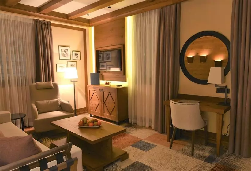 Grey Hotel Kopaonik