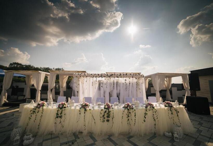 هتل Euforia Lounge