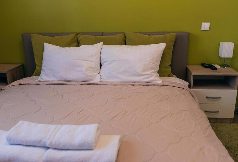 هتل Euforia Lounge