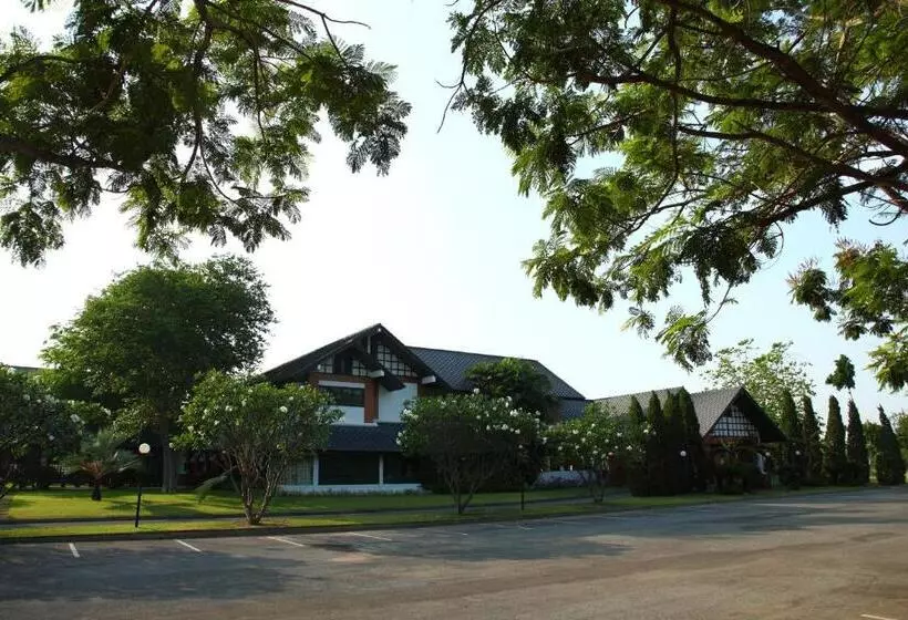 ホテル Korat Resort