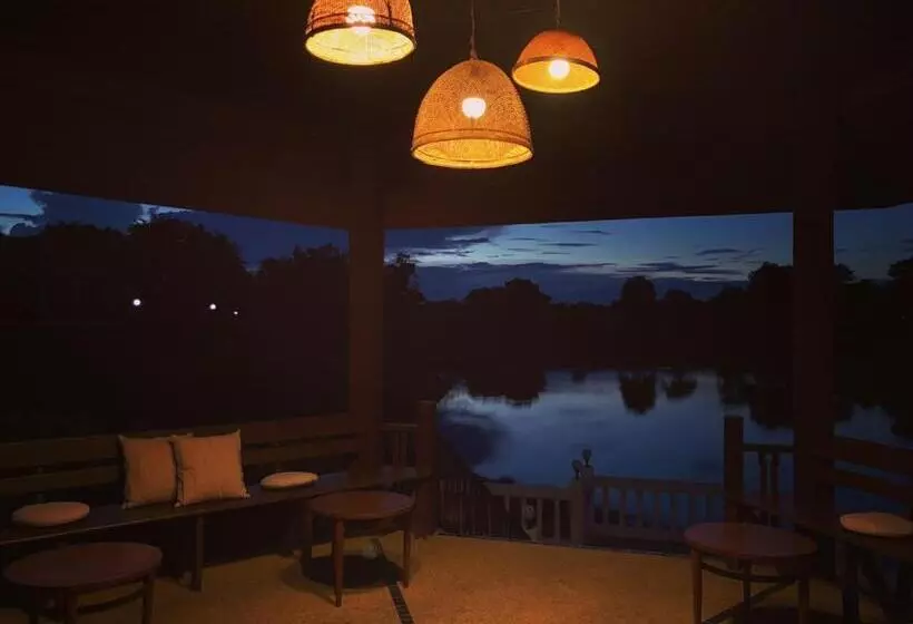ホテル Korat Resort