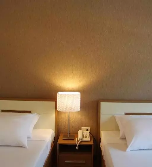 ホテル Korat Resort