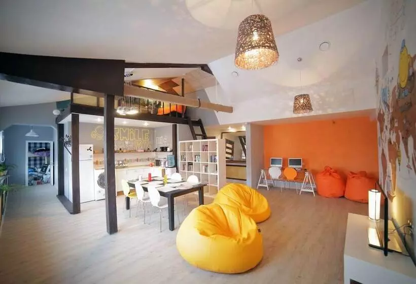 ホテル Smile Hostel