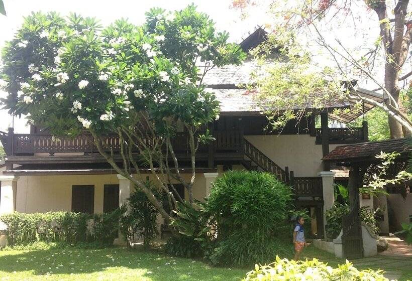 استراحتگاه Pai River Corner