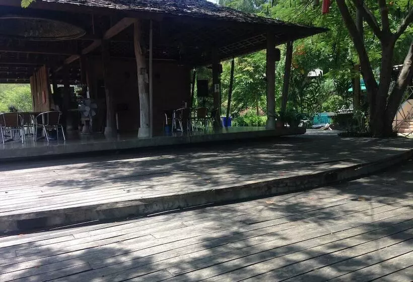 リゾートホテル Pai River Corner
