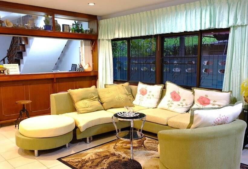 膳宿费 Baanrapeepong Boutique