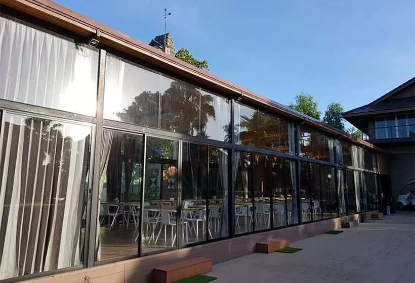 リゾートホテル The Grace Amphawa