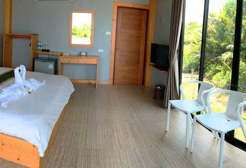 リゾートホテル The Grace Amphawa