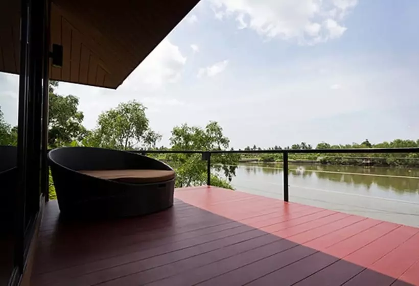 リゾートホテル The Grace Amphawa