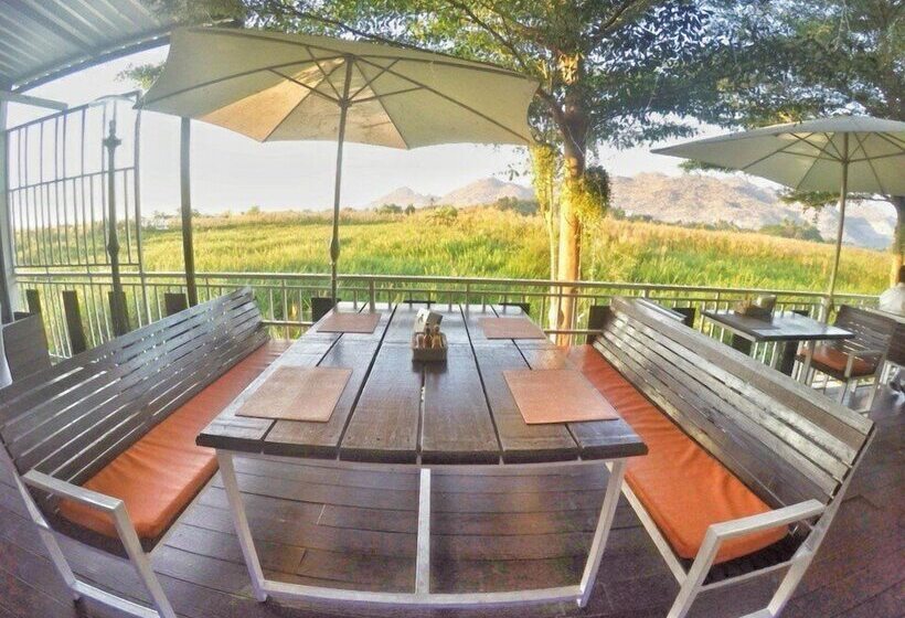 منتجع The Vista Pool Villa