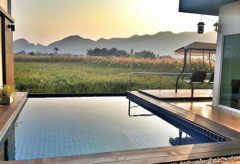 منتجع The Vista Pool Villa