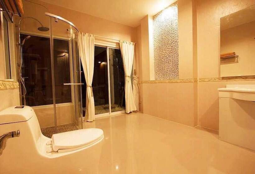 منتجع The Vista Pool Villa