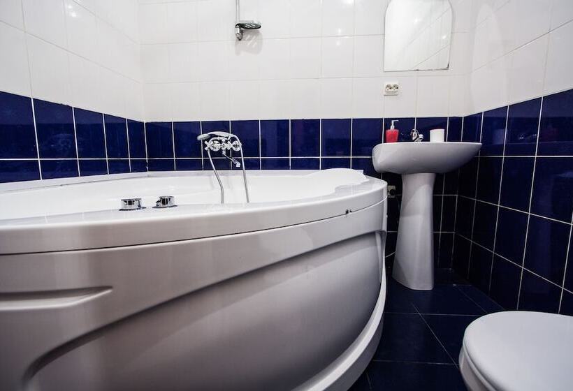 Samsonov Hotel On Marata