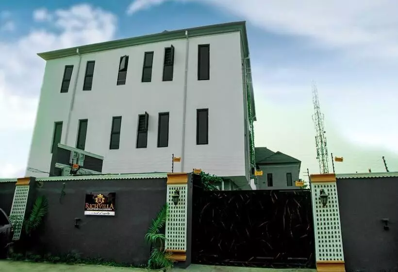 Richvilla Apartments & Hotels