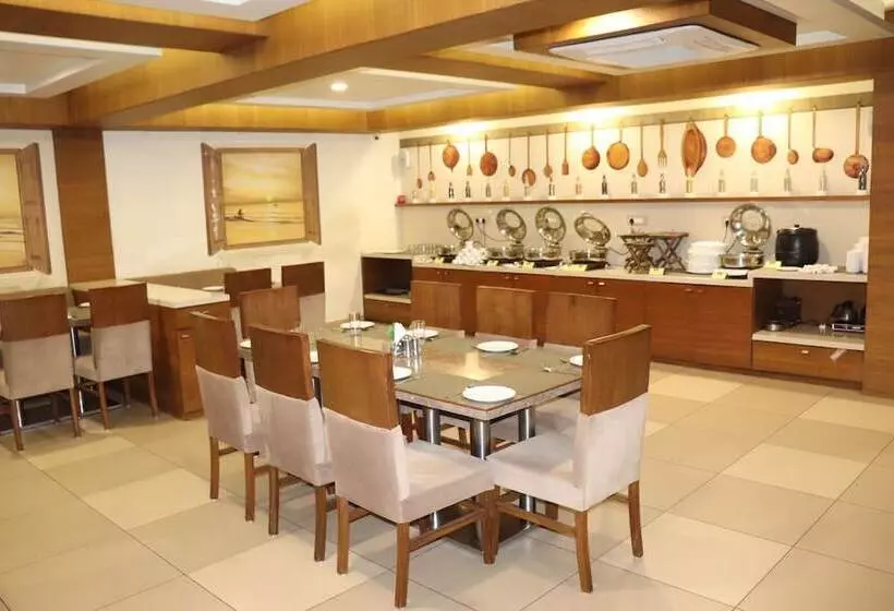 ホテル King S Kraft Stay Inn Rajkot