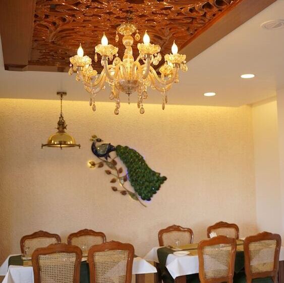 فندق Sahebs Castle Mcleodganj