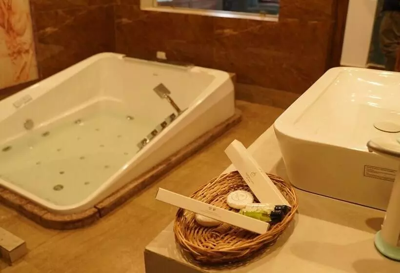 Hotelli Sahebs Castle Mcleodganj