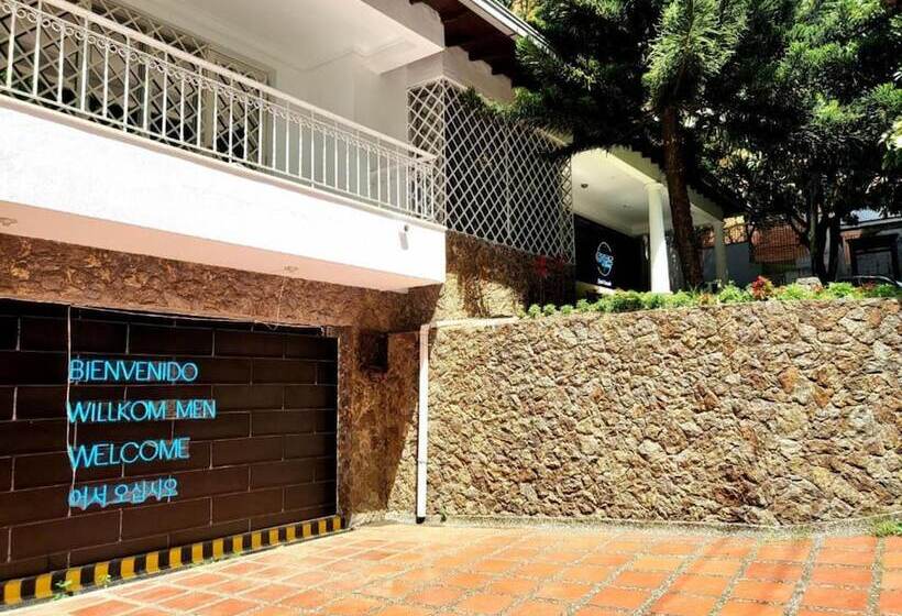 Hostal Caps El Poblado