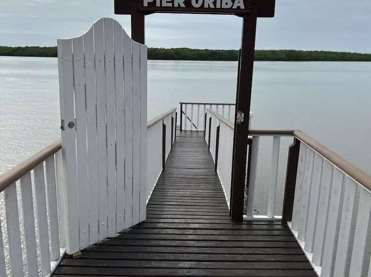 簡易ホテル Vila Oriba