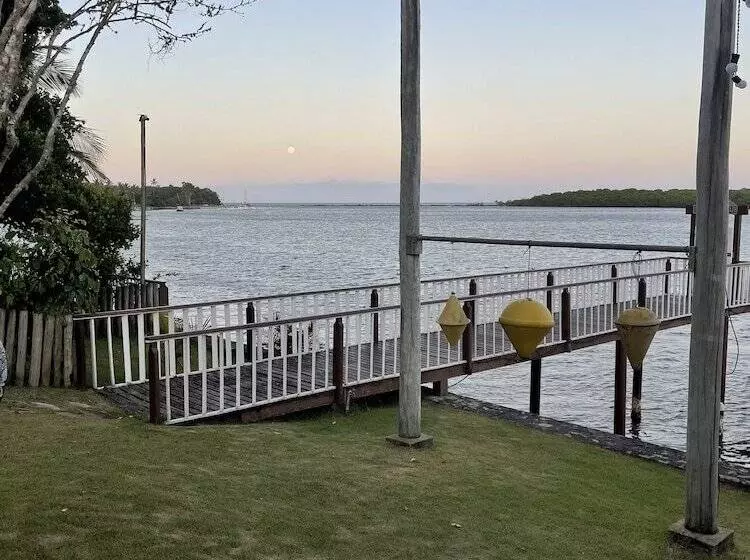 簡易ホテル Vila Oriba